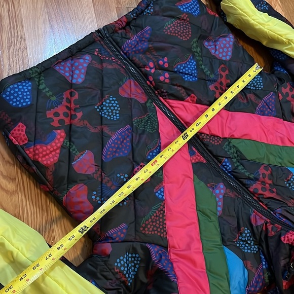 Farm Rio Neon Mushroom Recycled Polyester Reversible Puffer Jacket Size XS NWT - Picture 9 of 17
